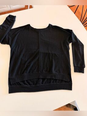 Velvet by Graham & Spencer Kimmy Sweatshirt Top Black Crew Neck Long Sleeve Sz S
